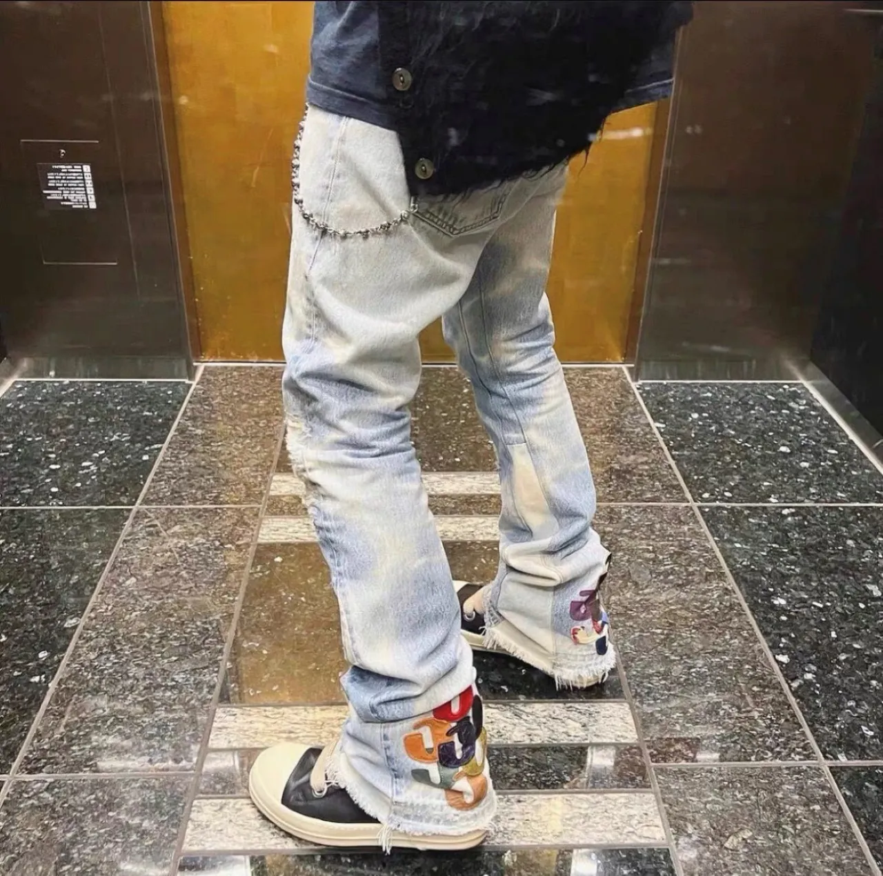 640#Gallery Dept New Style Spliced ​​Leather Label Leather Seal Water Ripple Washed Blue Destroyed Splicing Micro-Boot Jeans American High Street Flared Trousers Washed Blue S~XL p290